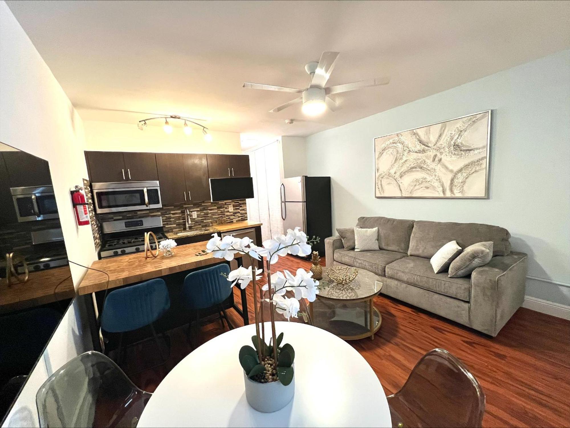 The Pearl Beachside Apartments On Hollywood Beach Экстерьер фото