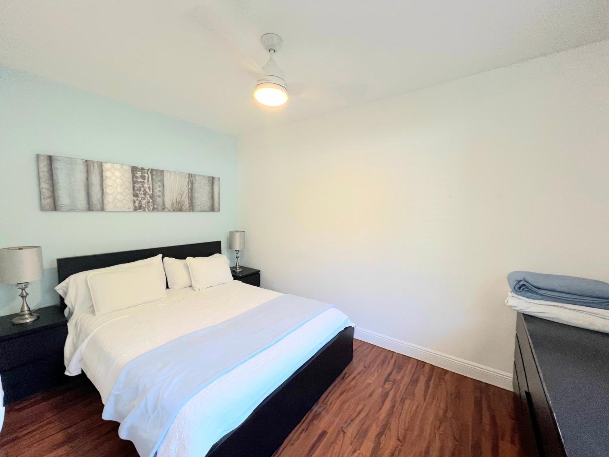 The Pearl Beachside Apartments On Hollywood Beach Номер фото